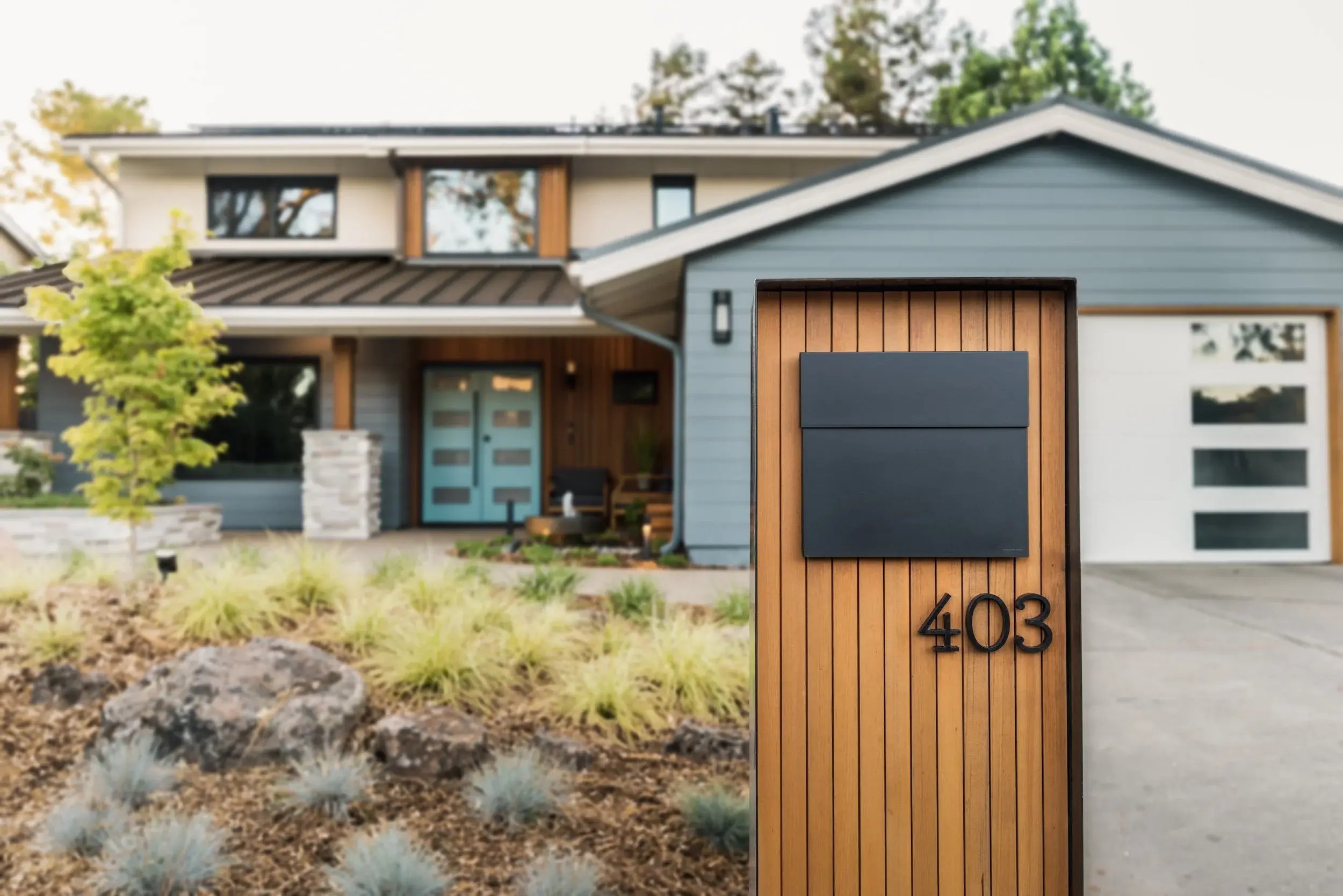 CEDAR+MODERN+METAL+MAILBOX
