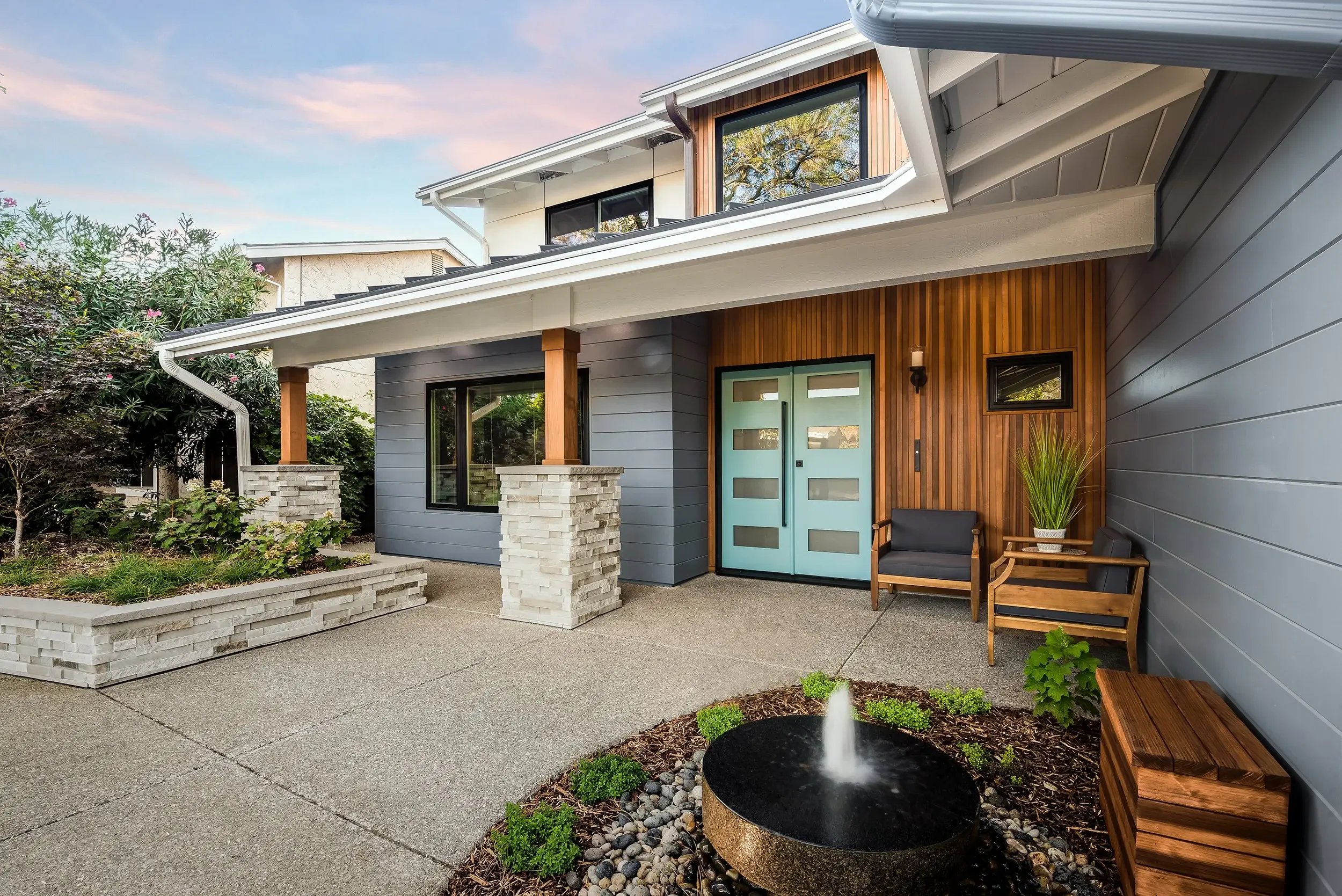 RH+WOOD+SIDING+EXTERIOR+REMODEL