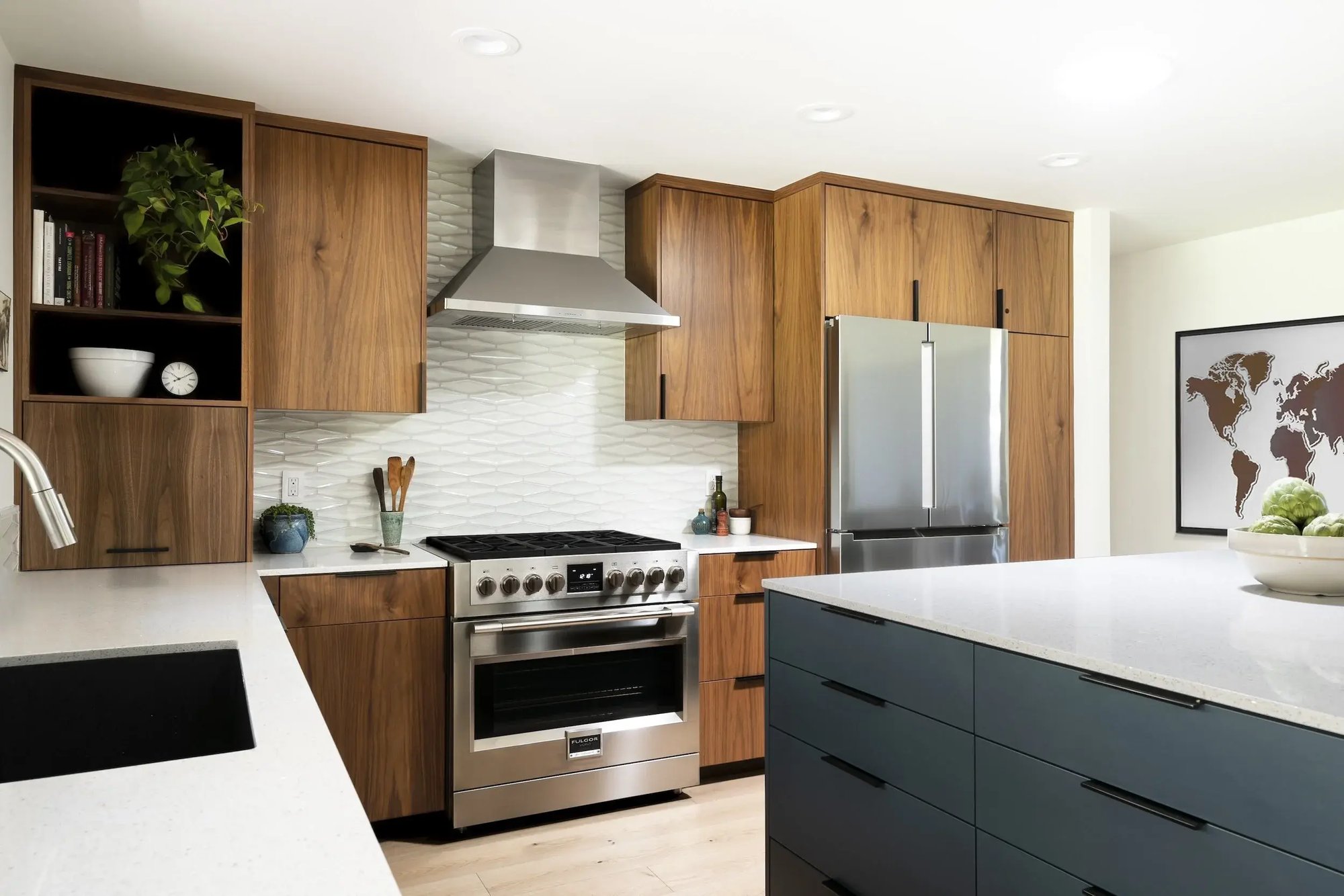 STRENG+WALNLUT+BLUE+CABINETS+OPEN STRENG+WALNLUT+BLUE+CABINETS+OPEN