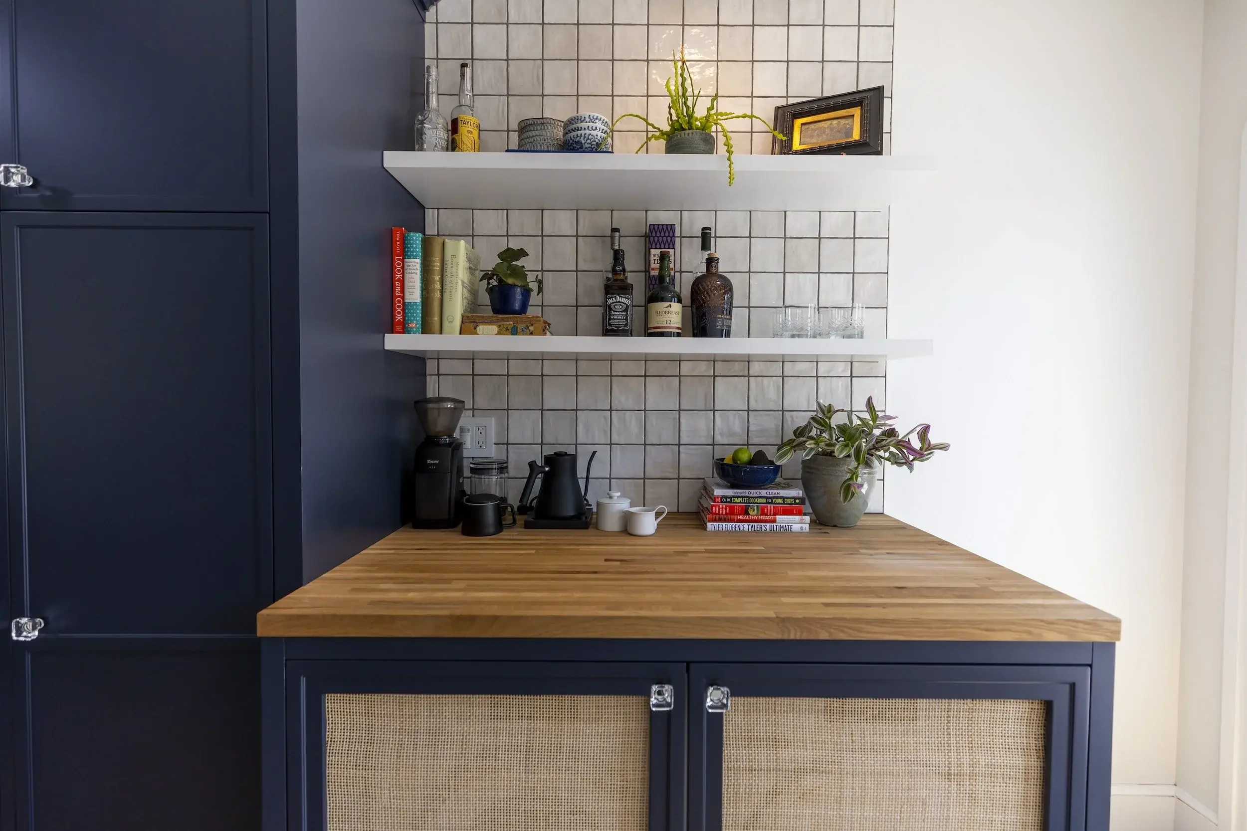 LAUNDRY+CABINET