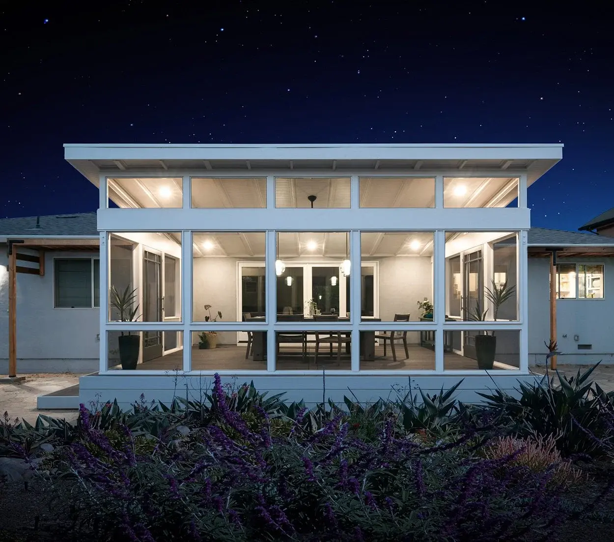 NIGHT+CALIFORNIA+LIVING