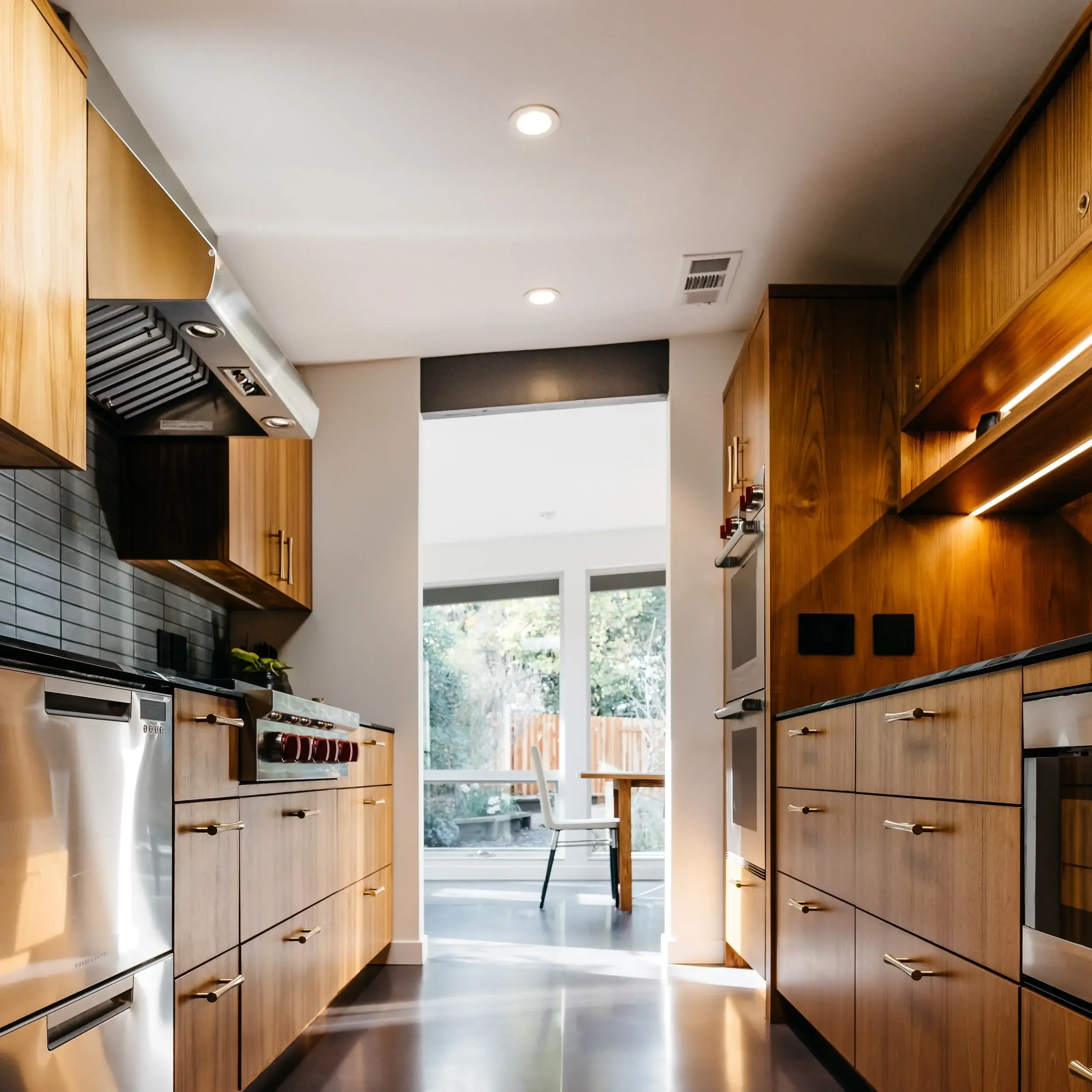 STRENG+GALLEY+KITCHEN+HEATH+TEAK-1