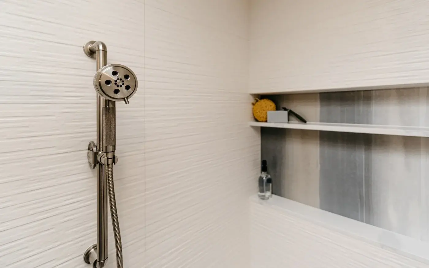 Shelter+Cove+Accent+Shower+Niche