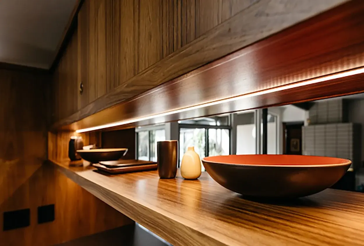 TEAK+PASS+THROUGH+SHELF+RECESSED+LIGHT