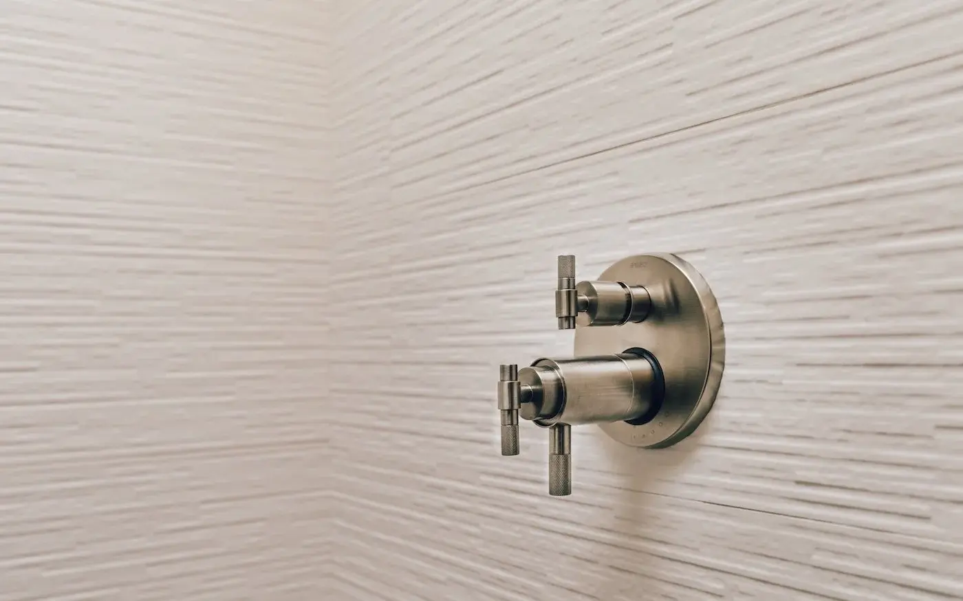 Textured+Shower+Wall+Tile