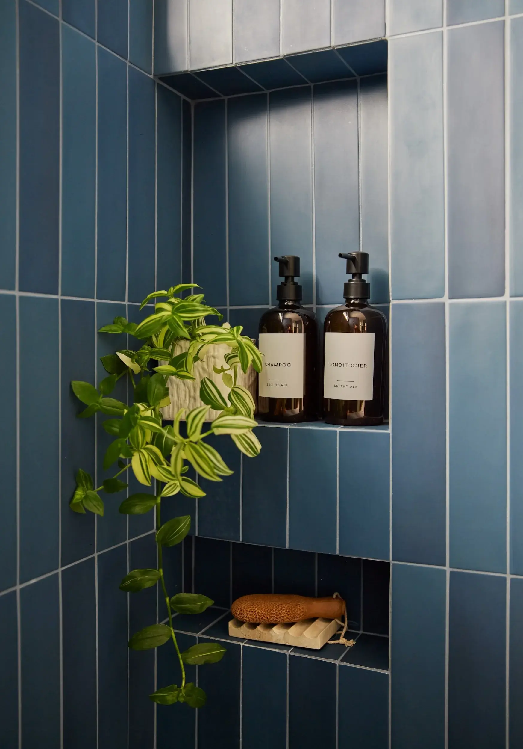 SHOWER+NICHE+BLUE+TILE